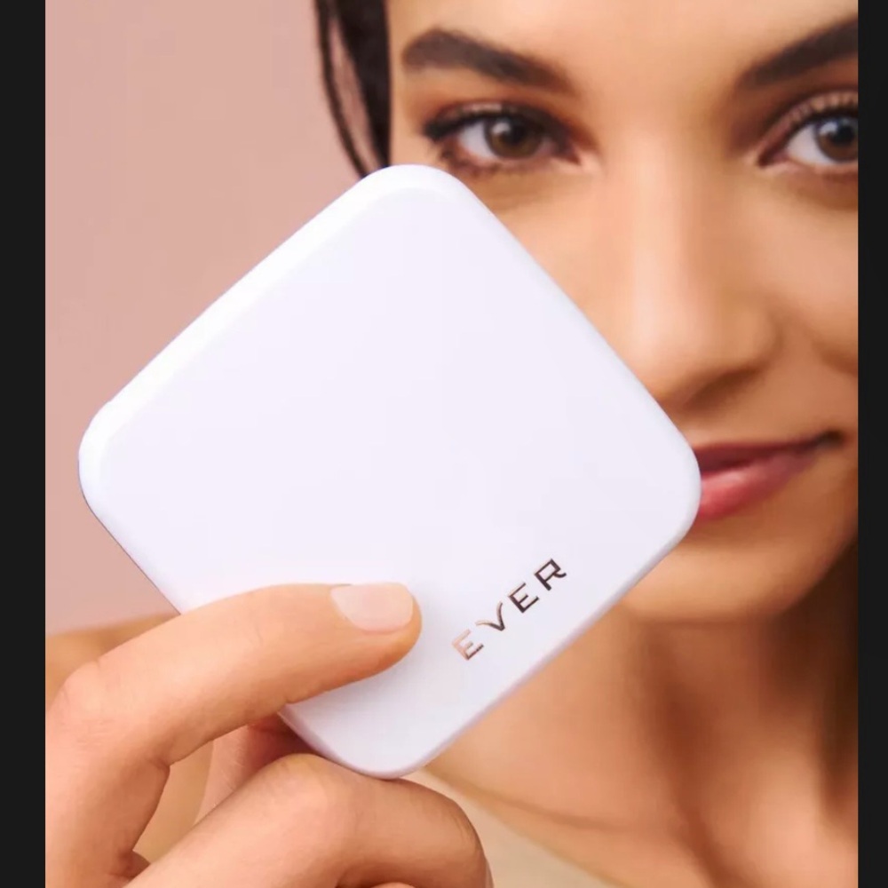 💲5/$25 Ever By StellaDot Blur Perfecting Face Powder Full Size 10 grams/0.35 oz